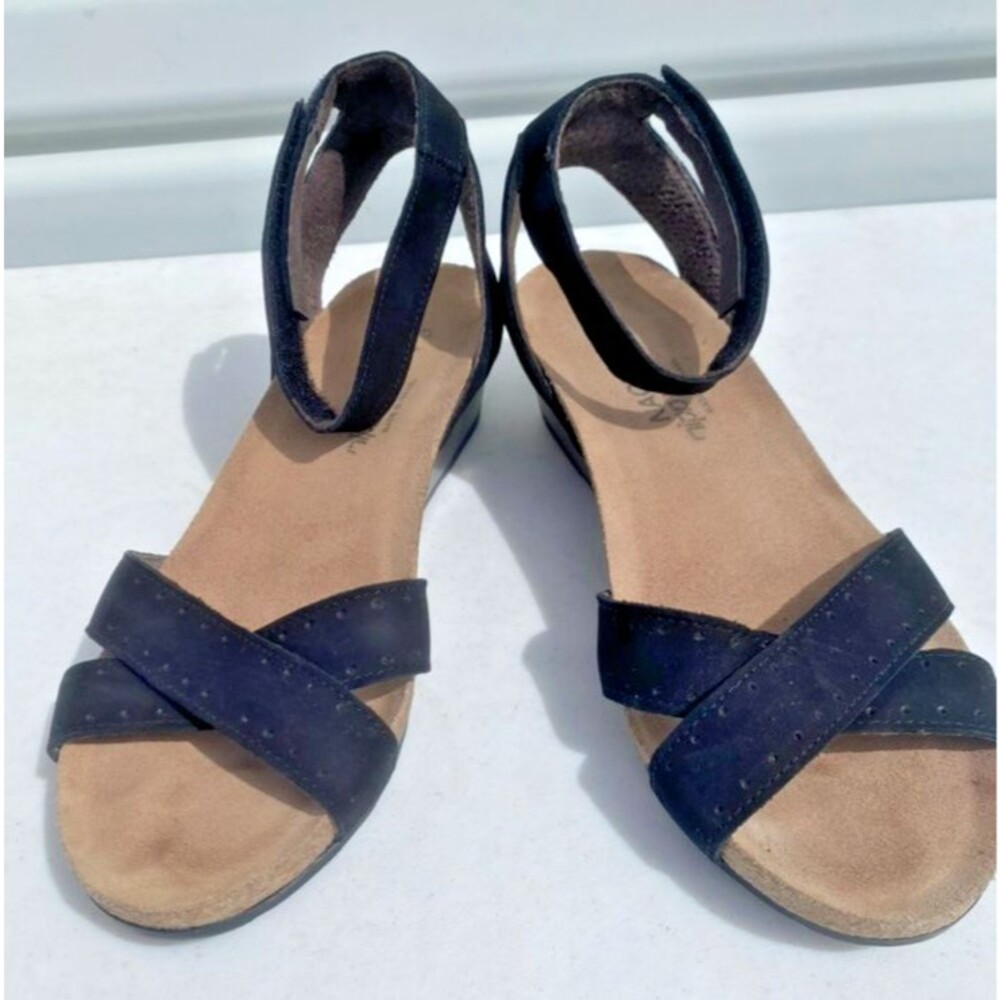 NAOT Women's Wand Ankle Strap Wedge Heel Sandal 255358 Black Size 38 / 7-7.5 US